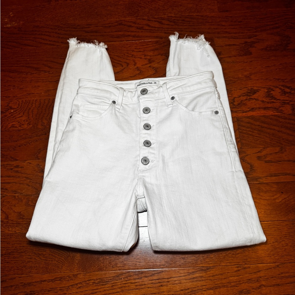 Abercrombie & Fitch | Women’s High Rise White Button-Fly Jeans Size 25/0 - Picture 2 of 11
